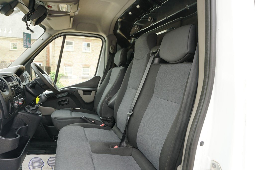 USED 2017 17 NISSAN NV400 2.3 dCi 33 SE FWD L1 H1 Euro 6 5dr IDEAL CAMPER CONVERSION!!!
