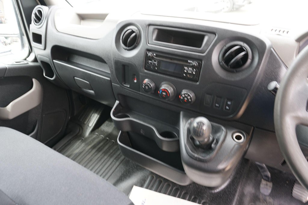USED 2017 17 NISSAN NV400 2.3 dCi 33 SE FWD L1 H1 Euro 6 5dr IDEAL CAMPER CONVERSION!!!