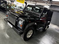 USED 2010 10 LAND ROVER DEFENDER 90 2.4 TDCi Hard Top SUV 3dr Diesel Manual 4WD SWB Euro 4 (122 bhp) NO VAT  2010 LANDROVER DEFENDER 90 2.4TDCI HARDTOP - NO VAT - CAT S - 12 SERVICES TO 2025 - CLUTCH AND FLYWHEEL IN 2024 - SANTORINI BLACK - MUDFLAPS - TOWBAR - SUNROOF - ELECTRIC WINDOWS - AIR CON