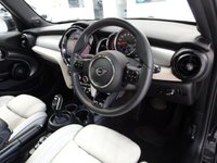 USED 2022 72 MINI HATCH 1.5 Cooper Exclusive Hatchback 5dr Petrol Steptronic Euro 6 (s/s) (136 ps) PREMIUM PLUS PACK-PAN ROOF