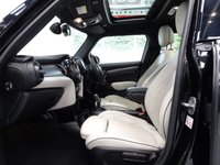 USED 2022 72 MINI HATCH 1.5 Cooper Exclusive Hatchback 5dr Petrol Steptronic Euro 6 (s/s) (136 ps) PREMIUM PLUS PACK-PAN ROOF