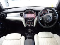 USED 2022 72 MINI HATCH 1.5 Cooper Exclusive Hatchback 5dr Petrol Steptronic Euro 6 (s/s) (136 ps) PREMIUM PLUS PACK-PAN ROOF