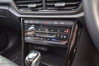 USED 2024 73 VOLKSWAGEN T-ROC 1.5 TSI R-Line SUV 5dr Petrol DSG Euro 6 (s/s) (150 ps) PANORAMIC ROOF / REAR CAMERA
