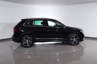USED 2017 VOLKSWAGEN TIGUAN 2.0 TDI BlueMotion Tech SE SUV 5dr Diesel Manual Euro 6 (s/s) (150 ps) APPLE CARPLAY & ANDROID AUTO