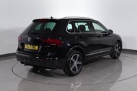 USED 2017 VOLKSWAGEN TIGUAN 2.0 TDI BlueMotion Tech SE SUV 5dr Diesel Manual Euro 6 (s/s) (150 ps) APPLE CARPLAY & ANDROID AUTO