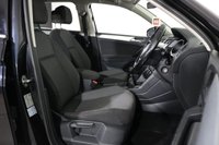 USED 2017 VOLKSWAGEN TIGUAN 2.0 TDI BlueMotion Tech SE SUV 5dr Diesel Manual Euro 6 (s/s) (150 ps) APPLE CARPLAY & ANDROID AUTO
