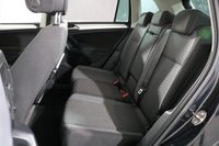 USED 2017 VOLKSWAGEN TIGUAN 2.0 TDI BlueMotion Tech SE SUV 5dr Diesel Manual Euro 6 (s/s) (150 ps) APPLE CARPLAY & ANDROID AUTO