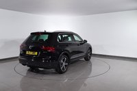 USED 2017 VOLKSWAGEN TIGUAN 2.0 TDI BlueMotion Tech SE SUV 5dr Diesel Manual Euro 6 (s/s) (150 ps) APPLE CARPLAY & ANDROID AUTO