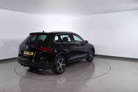 USED 2017 VOLKSWAGEN TIGUAN 2.0 TDI BlueMotion Tech SE SUV 5dr Diesel Manual Euro 6 (s/s) (150 ps) APPLE CARPLAY & ANDROID AUTO