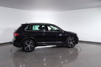 USED 2017 VOLKSWAGEN TIGUAN 2.0 TDI BlueMotion Tech SE SUV 5dr Diesel Manual Euro 6 (s/s) (150 ps) APPLE CARPLAY & ANDROID AUTO