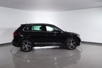 USED 2017 VOLKSWAGEN TIGUAN 2.0 TDI BlueMotion Tech SE SUV 5dr Diesel Manual Euro 6 (s/s) (150 ps) APPLE CARPLAY & ANDROID AUTO