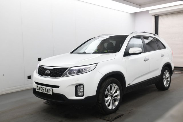 View our KIA SORENTO