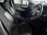 USED 2019 19 VOLVO XC40 2.0 D4 R-Design Pro SUV 5dr Diesel Auto AWD Euro 6 (s/s) (190 ps) AWD + HEATED SEATS