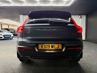 USED 2019 19 VOLVO XC40 2.0 D4 R-Design Pro SUV 5dr Diesel Auto AWD Euro 6 (s/s) (190 ps) AWD + HEATED SEATS