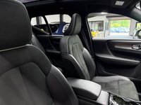 USED 2019 19 VOLVO XC40 2.0 D4 R-Design Pro SUV 5dr Diesel Auto AWD Euro 6 (s/s) (190 ps) AWD + HEATED SEATS
