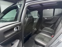 USED 2019 19 VOLVO XC40 2.0 D4 R-Design Pro SUV 5dr Diesel Auto AWD Euro 6 (s/s) (190 ps) AWD + HEATED SEATS