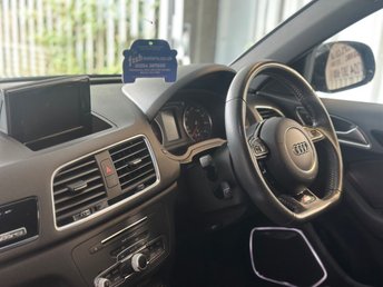 View our AUDI Q3