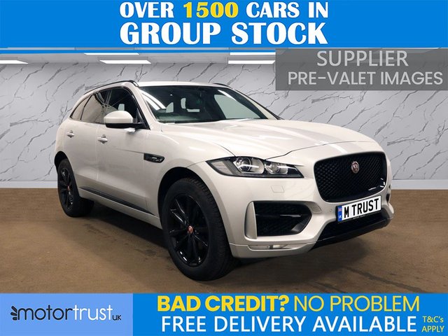 View our Jaguar F-Pace 2.0 D240 R-Sport SUV 5dr Diesel Auto AWD Euro 6 (s/s) (240 ps) JAGUAR SERVICE HISTORY! 