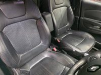 USED 2017 67 RENAULT CAPTUR 1.2 TCe ENERGY Signature X Nav SUV 5dr Petrol Manual Euro 6 (s/s) (120 ps) 