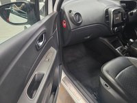 USED 2017 67 RENAULT CAPTUR 1.2 TCe ENERGY Signature X Nav SUV 5dr Petrol Manual Euro 6 (s/s) (120 ps) 
