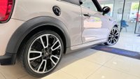 USED 2021 21 MINI HATCH 2.0 Cooper S Sport Steptronic Euro 6 (s/s) 3dr FULLJCWKIT+JCW18S+PANROOF+WOW
