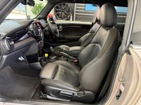 USED 2021 21 MINI HATCH 2.0 Cooper S Sport Steptronic Euro 6 (s/s) 3dr FULLJCWKIT+JCW18S+PANROOF+WOW