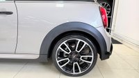 USED 2021 21 MINI HATCH 2.0 Cooper S Sport Steptronic Euro 6 (s/s) 3dr FULLJCWKIT+JCW18S+PANROOF+WOW