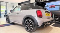 USED 2021 21 MINI HATCH 2.0 Cooper S Sport Steptronic Euro 6 (s/s) 3dr FULLJCWKIT+JCW18S+PANROOF+WOW