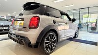 USED 2021 21 MINI HATCH 2.0 Cooper S Sport Steptronic Euro 6 (s/s) 3dr FULLJCWKIT+JCW18S+PANROOF+WOW