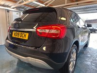 USED 2019 19 MERCEDES-BENZ GLA 1.6 GLA200 SE (Executive) SUV 5dr Petrol 7G-DCT Euro 6 (s/s) (156 ps)+1 FORMER KEEPER+HISTORY+ALLOYS+FULL LEATHER SEATS+PARK CONTROL+DAB+PRIVACY+CLIMATE+CRUISE+MEDIA+BLUETOOTH+USB+AUX+APPS+ 1 FORMER KEEPER+HISTORY+ALLOYS+FULL LEATHER SEATS+PARK CONTROL+DAB+PRIVACY+CLIMATE+CRUISE+MEDIA+BLUETOOTH+USB+AUX+APPS+HPI CLEAR