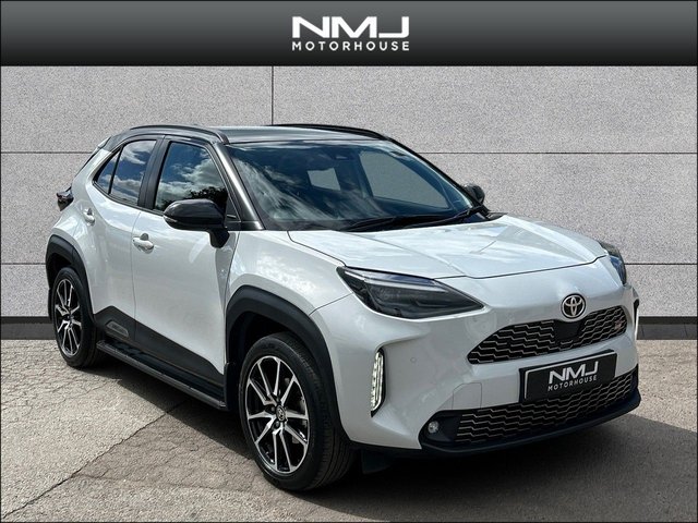 View our TOYOTA YARIS CROSS