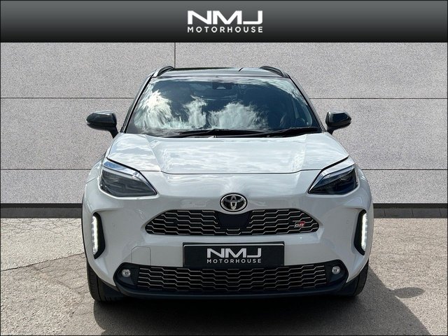 View our TOYOTA YARIS CROSS