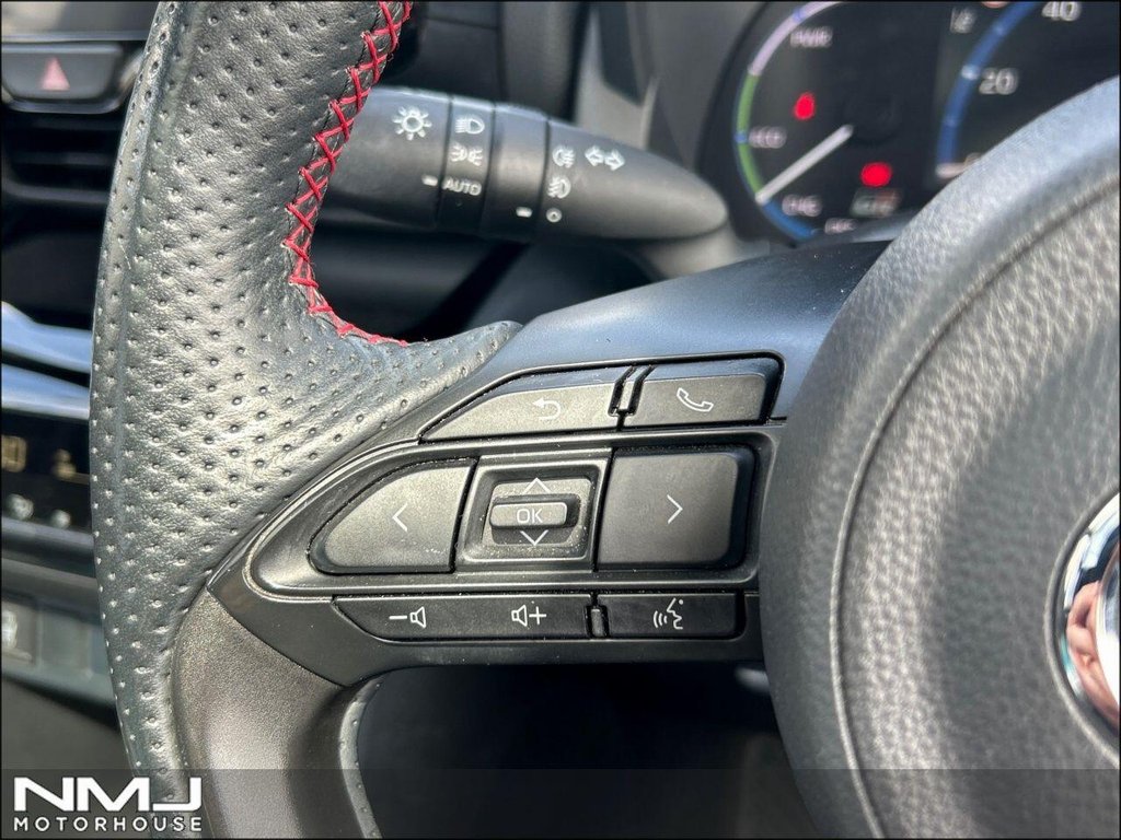USED 2022 72 TOYOTA YARIS CROSS 1.5 VVT-h GR SPORT SUV 5dr Petrol Hybrid E-CVT Euro 6 (s/s) (116 ps) SUV 9.9%APR ADV SAFETY PK FMDSH