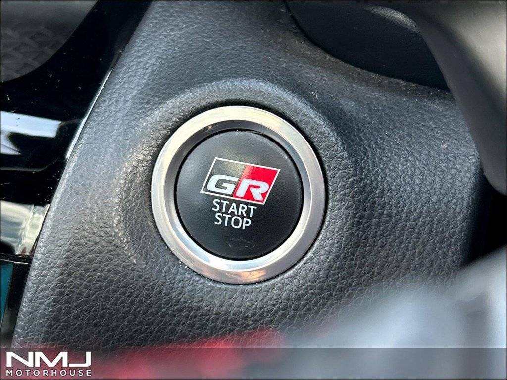 USED 2022 72 TOYOTA YARIS CROSS 1.5 VVT-h GR SPORT SUV 5dr Petrol Hybrid E-CVT Euro 6 (s/s) (116 ps) SUV 9.9%APR ADV SAFETY PK FMDSH