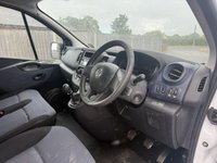 USED 2018 18 VAUXHALL VIVARO 1.6 CDTi 2900 Panel Van 5dr Diesel Manual L1 H1 Euro 6 (s/s) (95 ps) This 2018 Vauxhall Vivaro presents an exceptional ownership proposition, having been meticulously maintained by a single owner from new. This L1 H1 panel van, powered by an efficient 1.6 CDTi diesel engine, is a Euro 6 compliant model, ensuring it meets current emissions standards. With a clear vehicle history check and an MOT valid until January 2027, this Vivaro offers peace of mind for its next owner. Its low mileage of just 72,243 miles for its age further underscores its careful use.