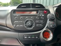 USED 2015 15 HONDA JAZZ 1.4 i-VTEC ES Plus Hatchback 5dr Petrol Manual Euro 5 (99 ps) LOW MILES FULL HISTORY