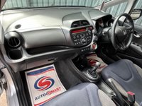 USED 2015 15 HONDA JAZZ 1.4 i-VTEC ES Plus Hatchback 5dr Petrol Manual Euro 5 (99 ps) LOW MILES FULL HISTORY