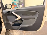 USED 2015 65 FORD KA 1.2 Zetec Hatchback 3dr Petrol Manual Euro 5 (s/s) (69 ps) 1 Lady Owner From New-2 Keys