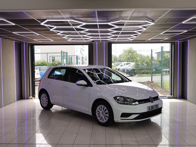 View our VOLKSWAGEN GOLF