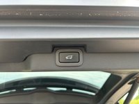 USED 2018 68 LAND ROVER DISCOVERY 3.0 SD V6 HSE Luxury SUV 5dr Diesel Auto 4WD Euro 6 (s/s) (306 ps) REAR ENTERTAINMENT SYSTEM + 7 SEATER MODEL + HEATED FRONT SEATS +