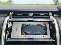 USED 2018 68 LAND ROVER DISCOVERY 3.0 SD V6 HSE Luxury SUV 5dr Diesel Auto 4WD Euro 6 (s/s) (306 ps) REAR ENTERTAINMENT SYSTEM + 7 SEATER MODEL + HEATED FRONT SEATS +