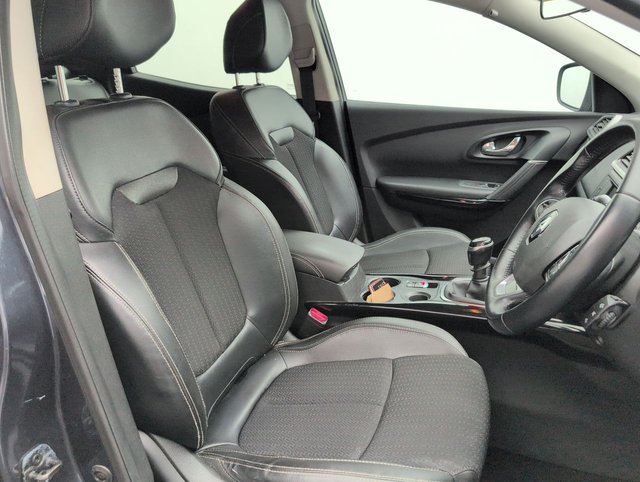 USED 2017 67 RENAULT KADJAR 1.6 Kadjar Dynamique Nav TCe 5dr CLICK+COLLECT / HOME DELIVERY