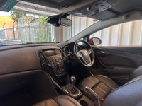 USED 2016 16 VAUXHALL ASTRA GTC 1.4i Turbo Limited Edition Coupe 3dr Petrol Manual Euro 6 (s/s) (120 ps)+LEATHER HEATED SEATS+CRUISE+BLUETOOTH+ALLOYS+NAVIGATION+AIRCON+HPI CLEAR+VOSA MOT HISTORY+FULL DEALER FACILITIES+FINANCE ARRANGED+CLEAN +GREAT DRIVE+GOOD MPG LEATHER HEATED SEATS+CRUISE+BLUETOOTH+ALLOYS+NAVIGATION+AIRCON+HPI CLEAR