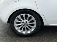 USED 2015 65 VAUXHALL CORSA 1.4i SE Hatchback 5dr Petrol Auto Euro 6 (90 ps) PARKING SENSORS - FULL SERVICE