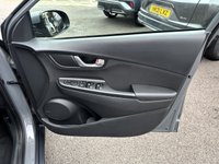 USED 2022 72 HYUNDAI KONA 1.6 h-GDi Premium SUV 5dr Petrol Hybrid DCT Euro 6 (s/s) (141 ps) ** RAC BUYSURE INSPECTED **