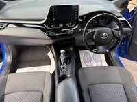 USED 2020 70 TOYOTA C-HR 1.8 VVT-h Icon SUV 5dr Petrol Hybrid CVT Euro 6 (s/s) (122 ps) Rear Camera, Lane Departure