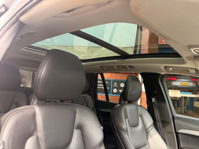 View our VOLVO XC90