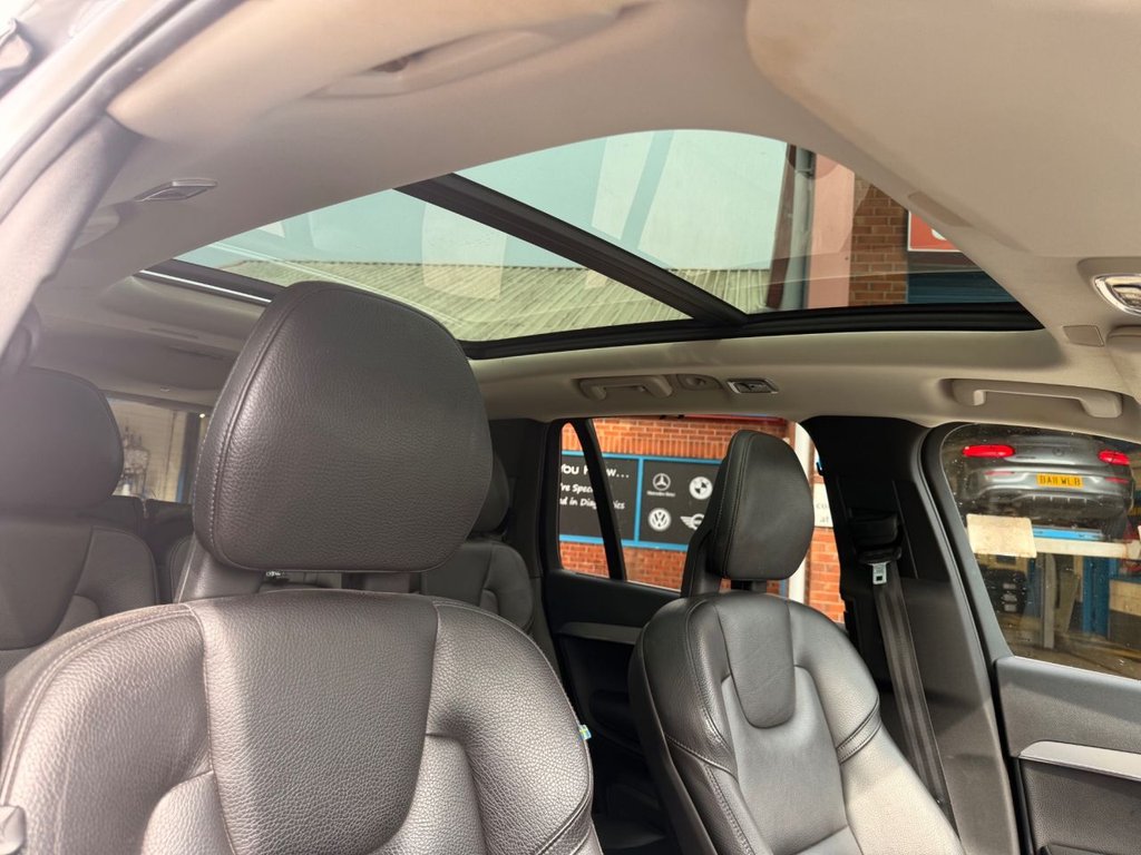 USED 2016 66 VOLVO XC90 2.0h T8 Twin Engine 9.2kWh Momentum SUV 5dr Petrol Plug-in Hybrid Auto 4WD Euro 6 (s/s) (407 ps) REVERSE CAM / HEADED STEERING WHEEL