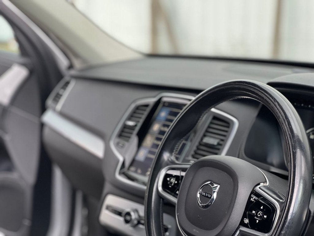 USED 2016 66 VOLVO XC90 2.0h T8 Twin Engine 9.2kWh Momentum SUV 5dr Petrol Plug-in Hybrid Auto 4WD Euro 6 (s/s) (407 ps) REVERSE CAM / HEADED STEERING WHEEL