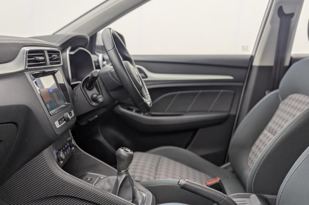 USED 2019 69 MG MG ZS 1.5 VTi-TECH Excite SUV 5dr Petrol Manual Euro 6 (s/s) (106 ps) Car Play, Sensors, 17" Alloys